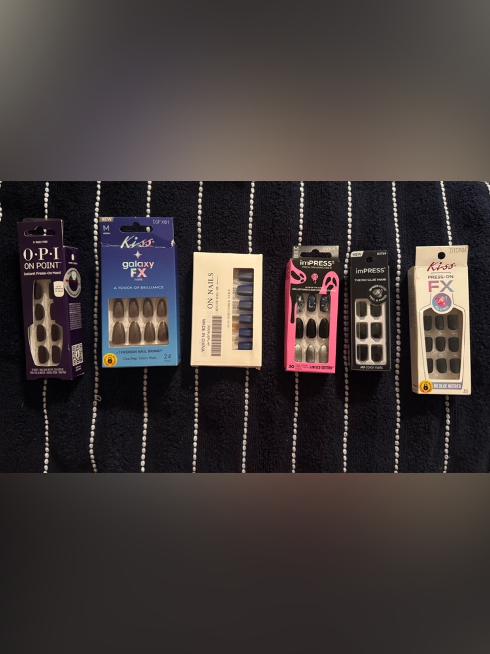 Kiss & imPRESS Assorted Press-On Nails Set